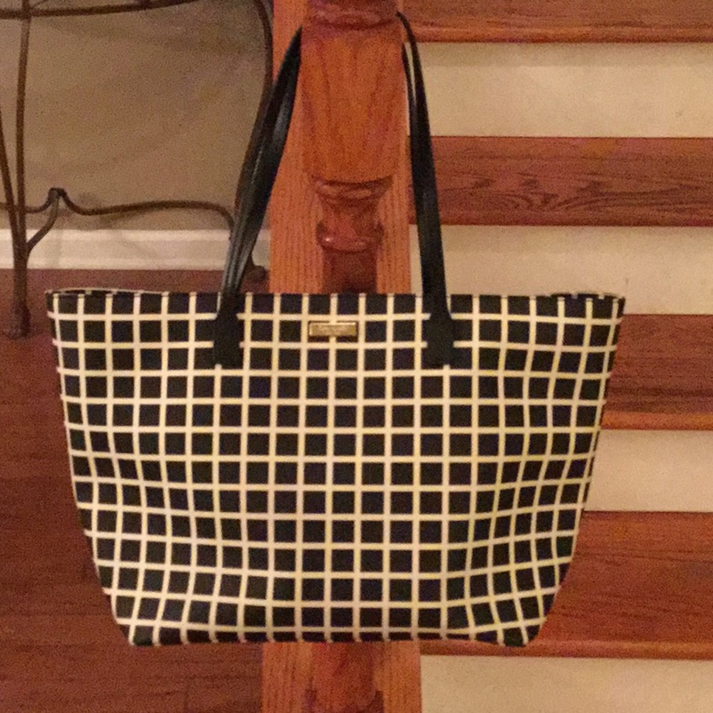 ♠️ Kate Spade checkered Saffiano leather tote♠️